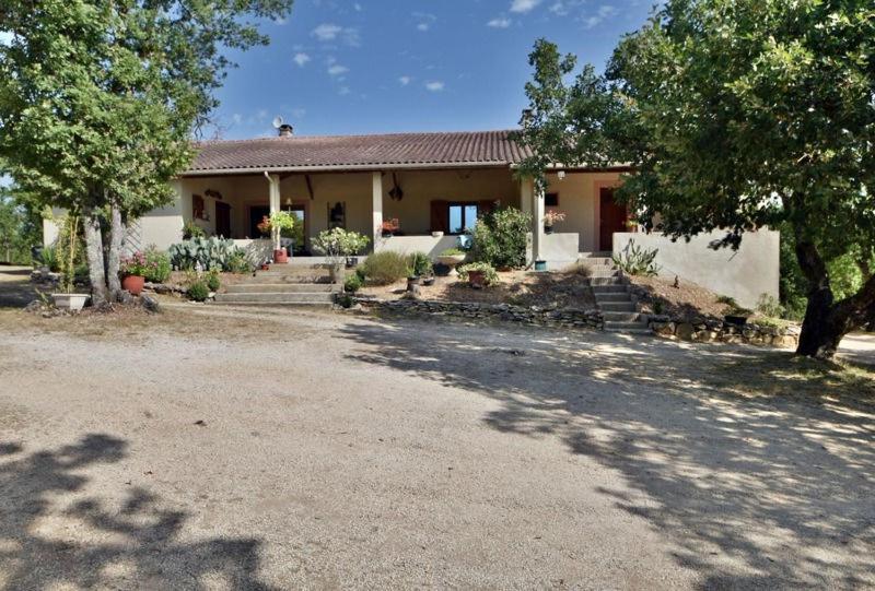 Chez Fanny - Les Tuileries - Gite 1-4 Pers. Avec Jardin Privatif - Proche Cahors Le Montat Buitenkant foto